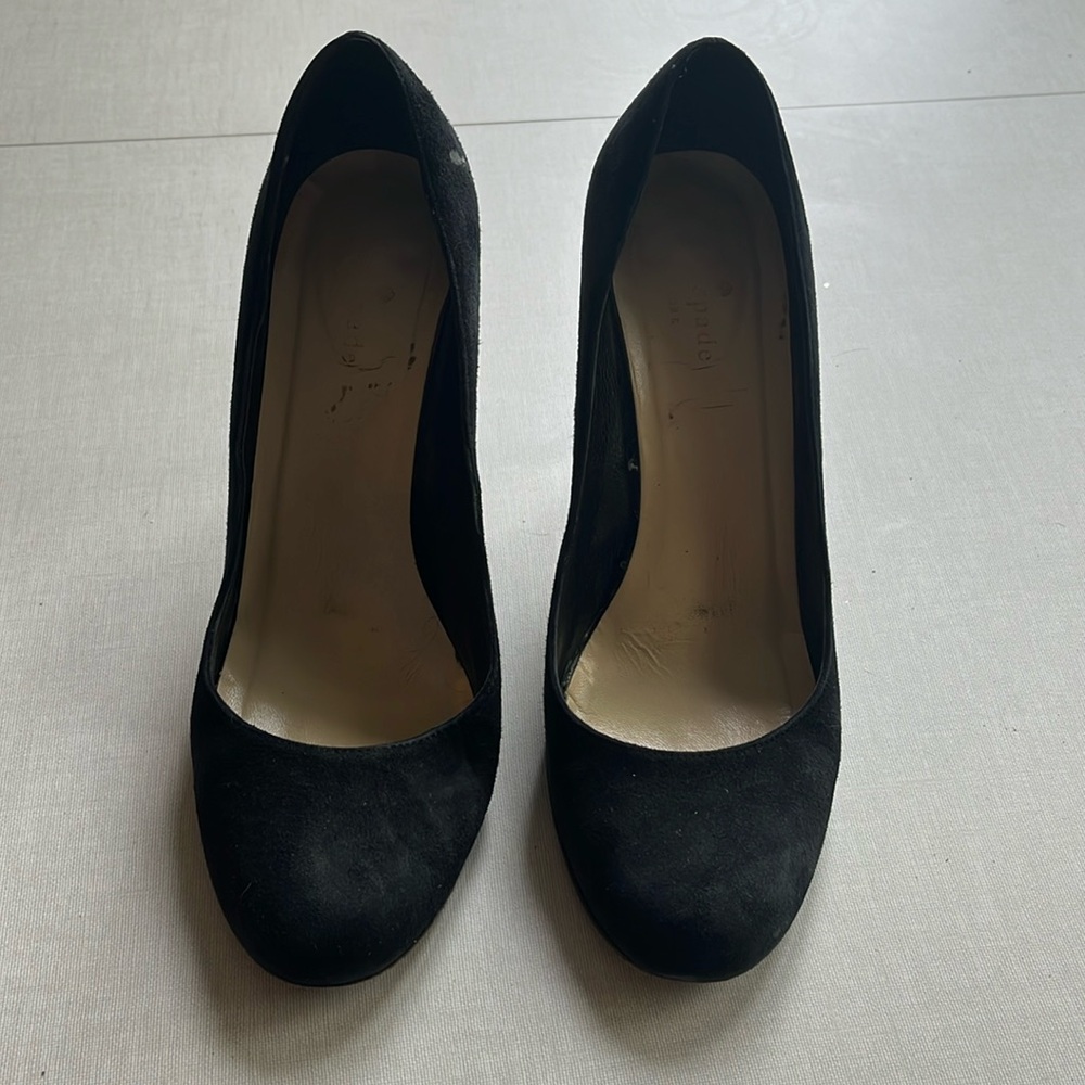 Kate Spade velvet black heel size 7.5, great condition minor scuffing as shown